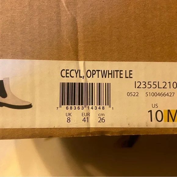 Vince white with Black Leather ankle boots - Picture 4 of 8